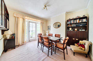 Dining room- click for photo gallery